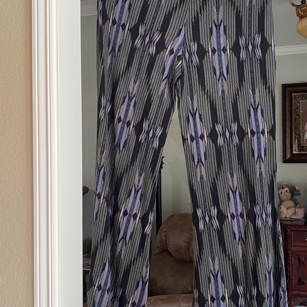 NEW WOMENS  LOUNGE PANTS SIZE LARGE